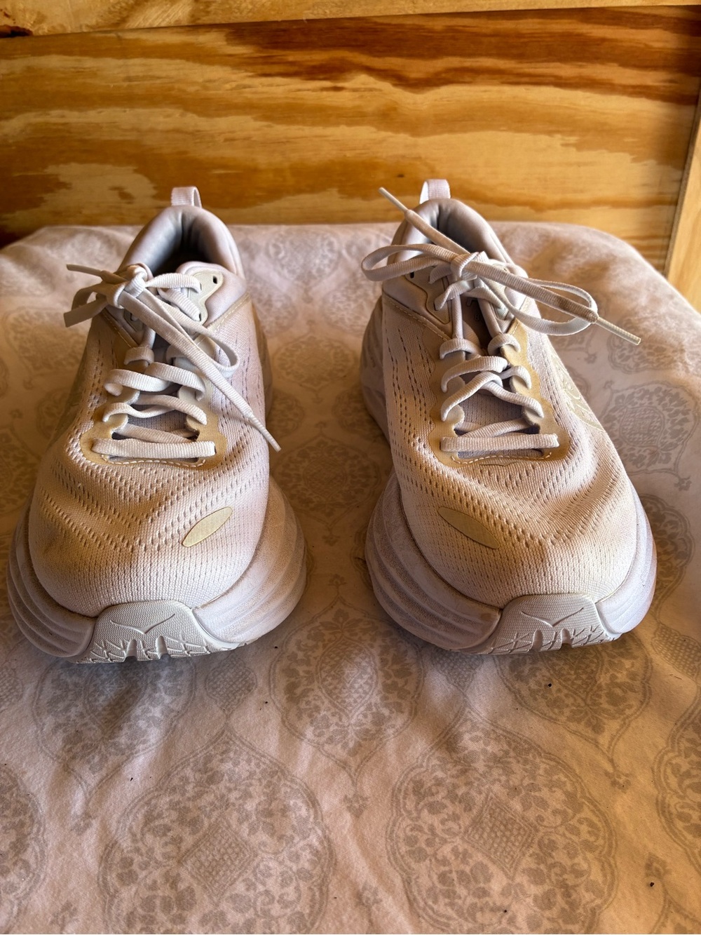 HOKA Bondi 8 Wide All White – Women’s Runners Size 8.5 - Picture 6 of 11